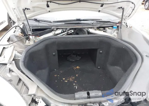 2013 Tesla Model S Performance z USA, uszkodzony, nr VIN 5YJSA1DP0DFP21946